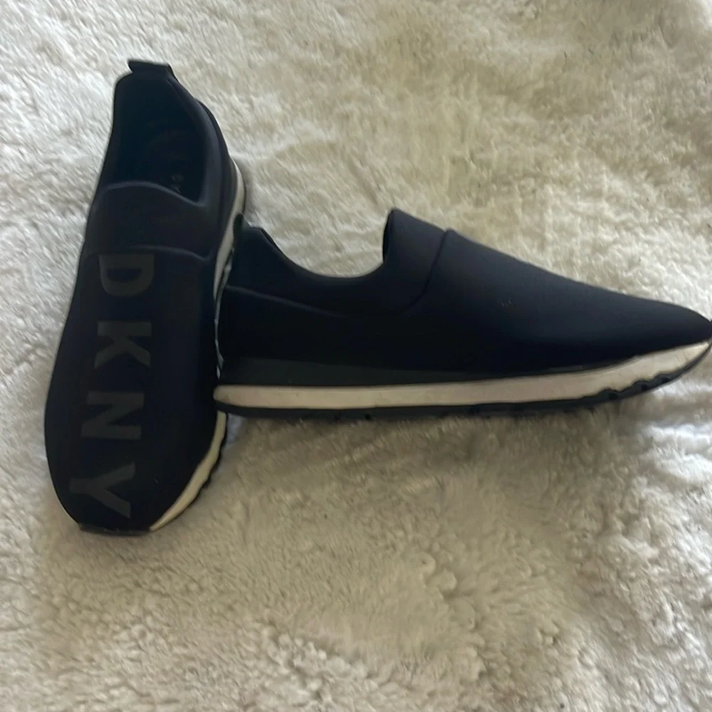 DKNY Black Slip-On Sneakers with Black Shine Logo